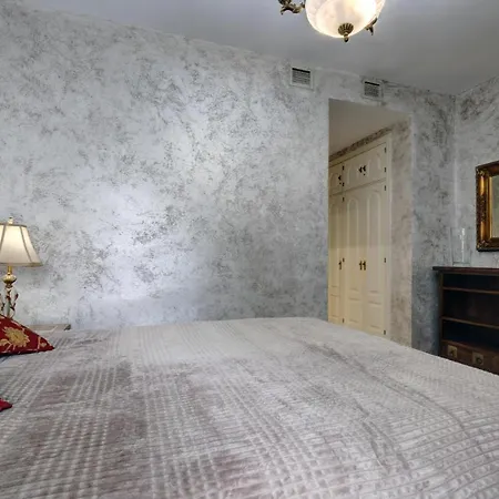 Apartment A Beautiful In *