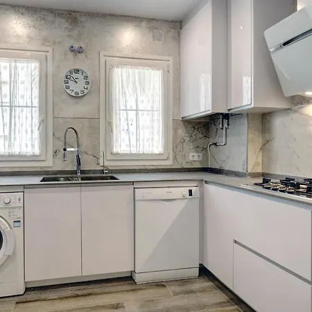 Apartment A Beautiful In Marbella