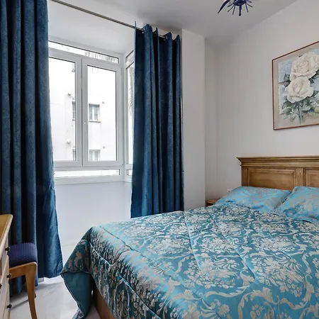 Apartment A Beautiful In *